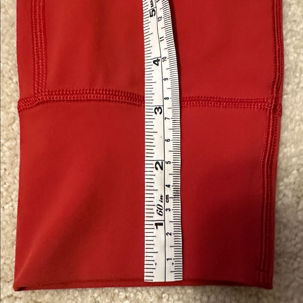 Vuori daily joggers with drawstring waist 
Size L.  VW323 - Picture 10 of 13